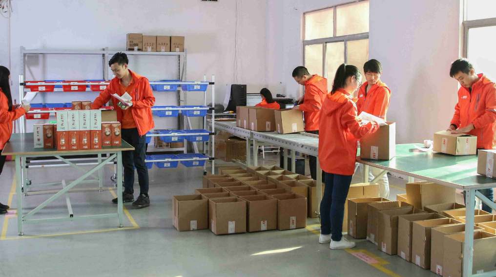 云倉(cāng)代發(fā)